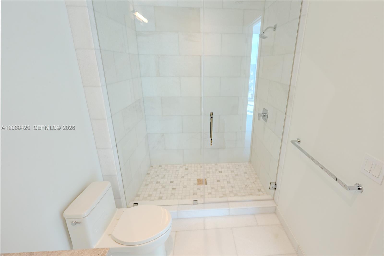 175 SE 25th Rd # 1002