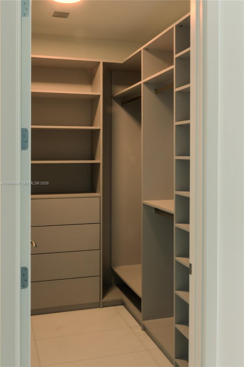 175 SE 25th Rd # 1002