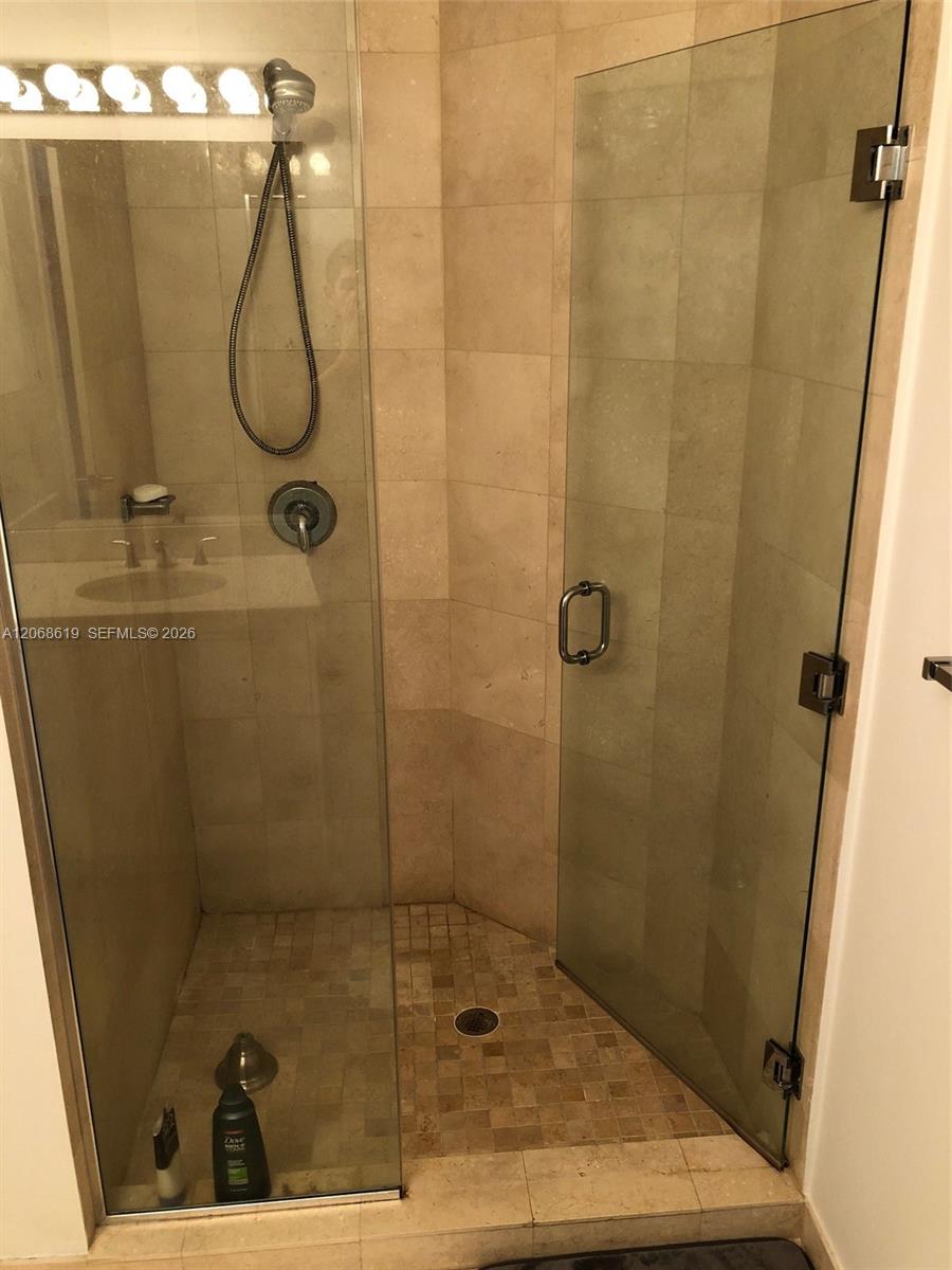1060 BRICKELL AVE # 1501