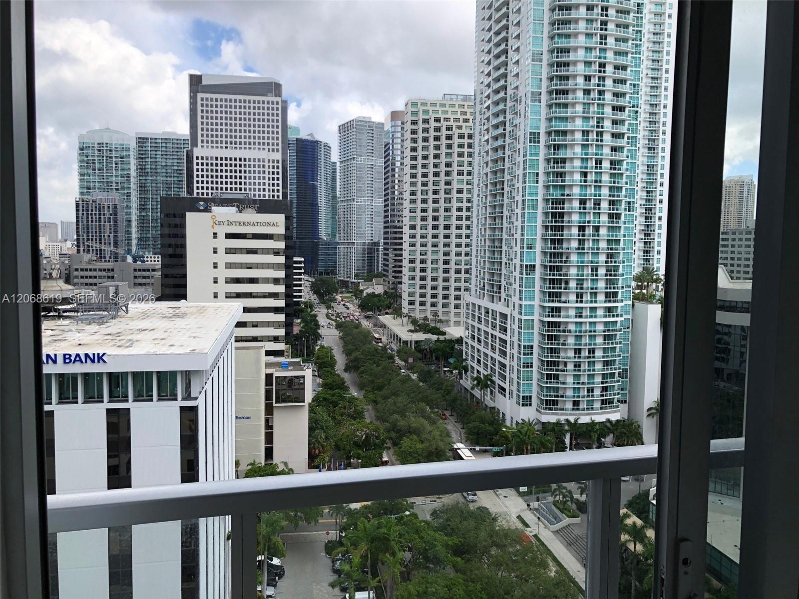 1060 BRICKELL AVE # 1501