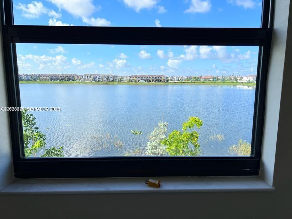 3382 W 114th Ter