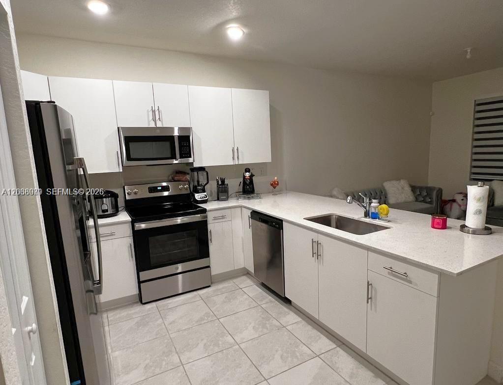 3382 W 114th Ter