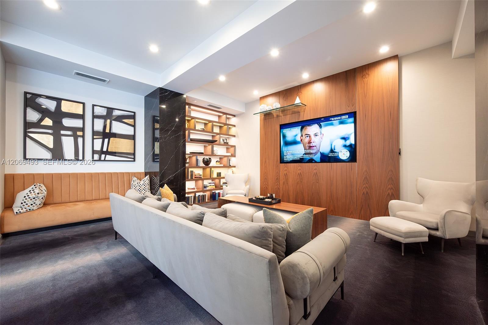11 Island Ave # 906