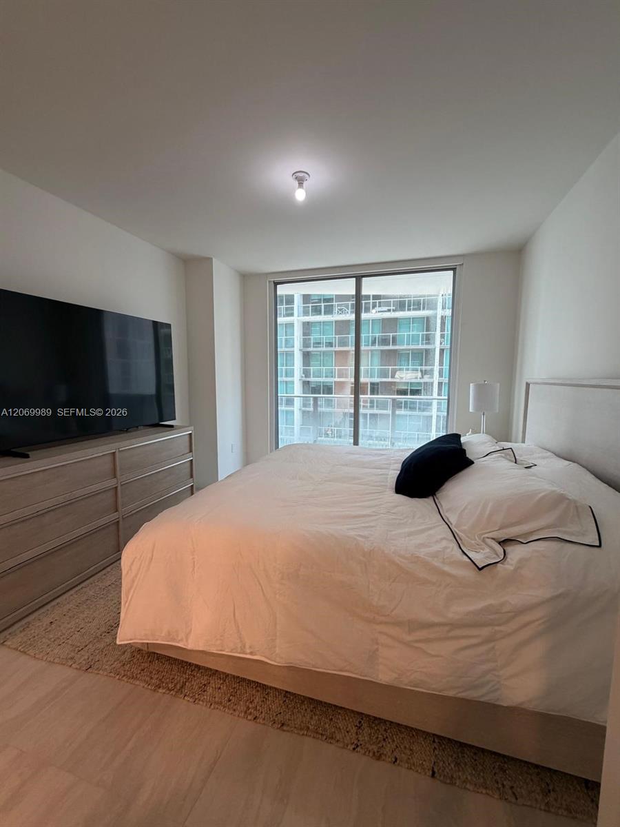 77 SE 5 ST # 2008