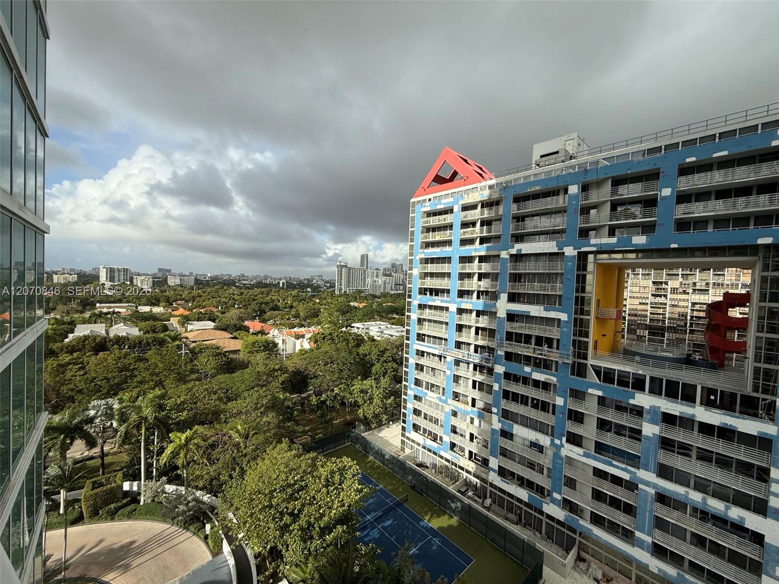 2101 Brickell Ave # 1002