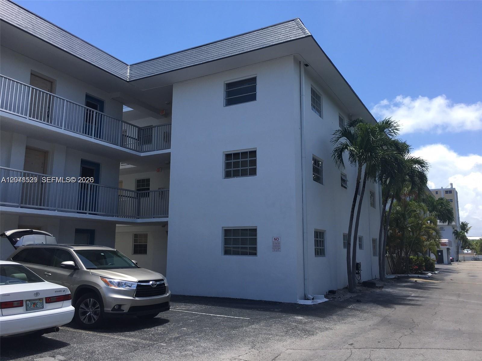 251 Galen Dr # 304E