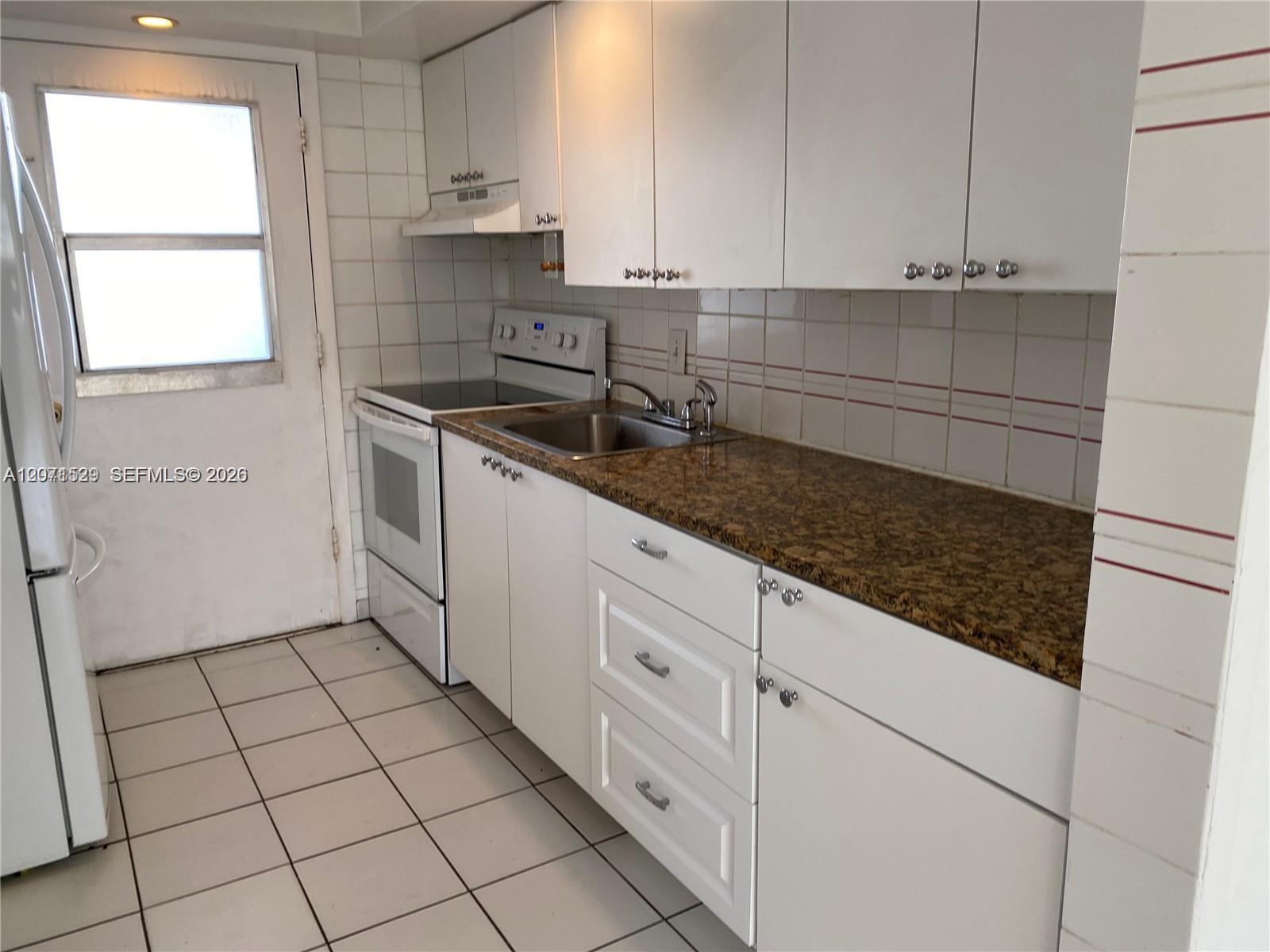 251 Galen Dr # 304E