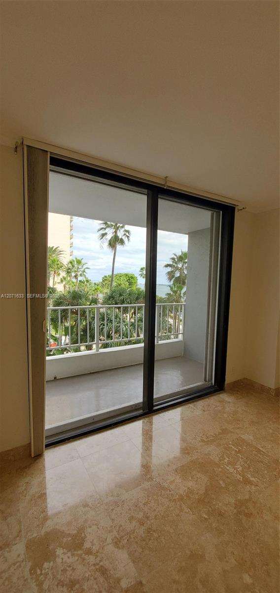 200 SE 15th Rd # 5H