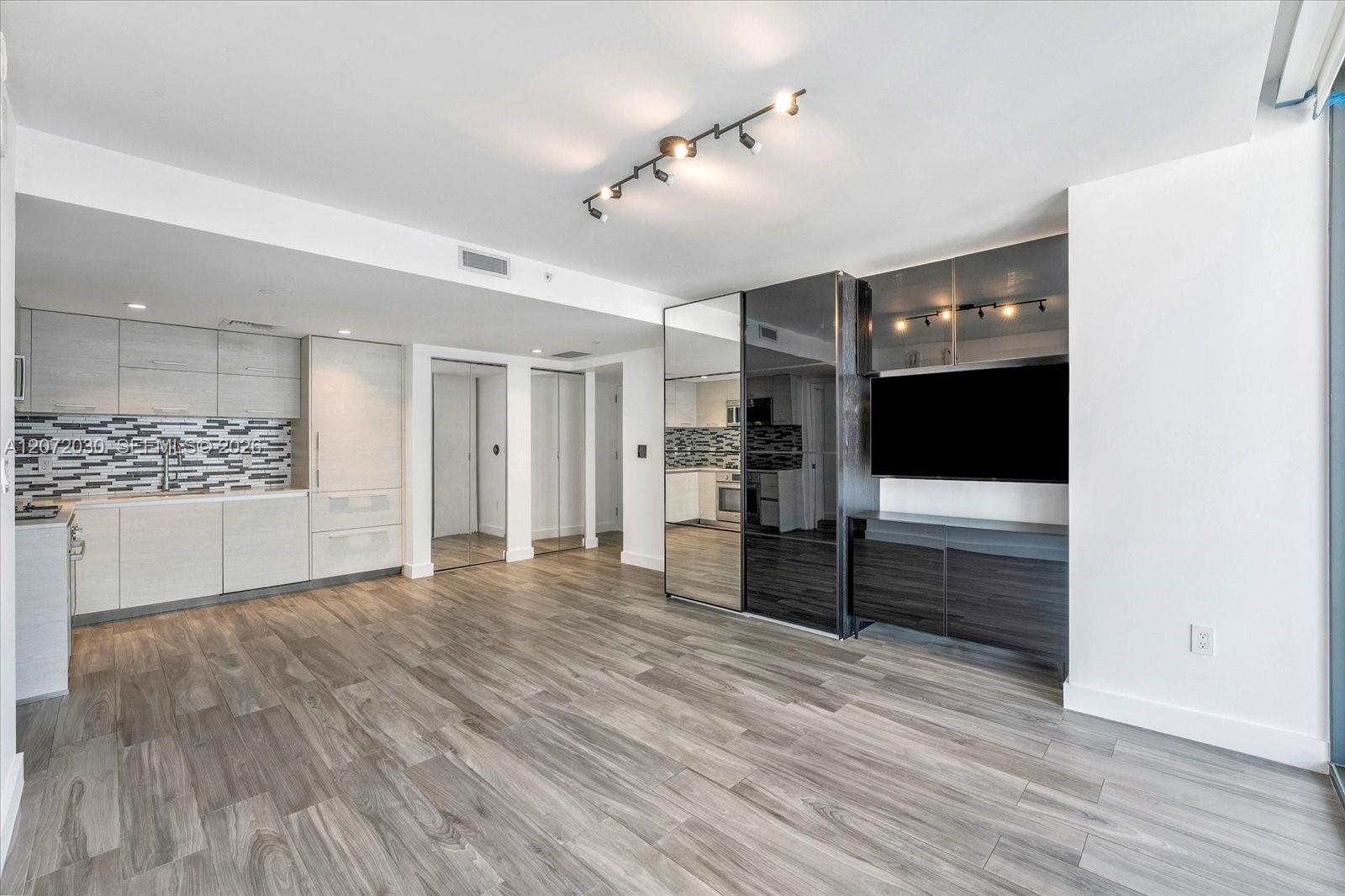 1300 S Miami Ave Unit: 4807