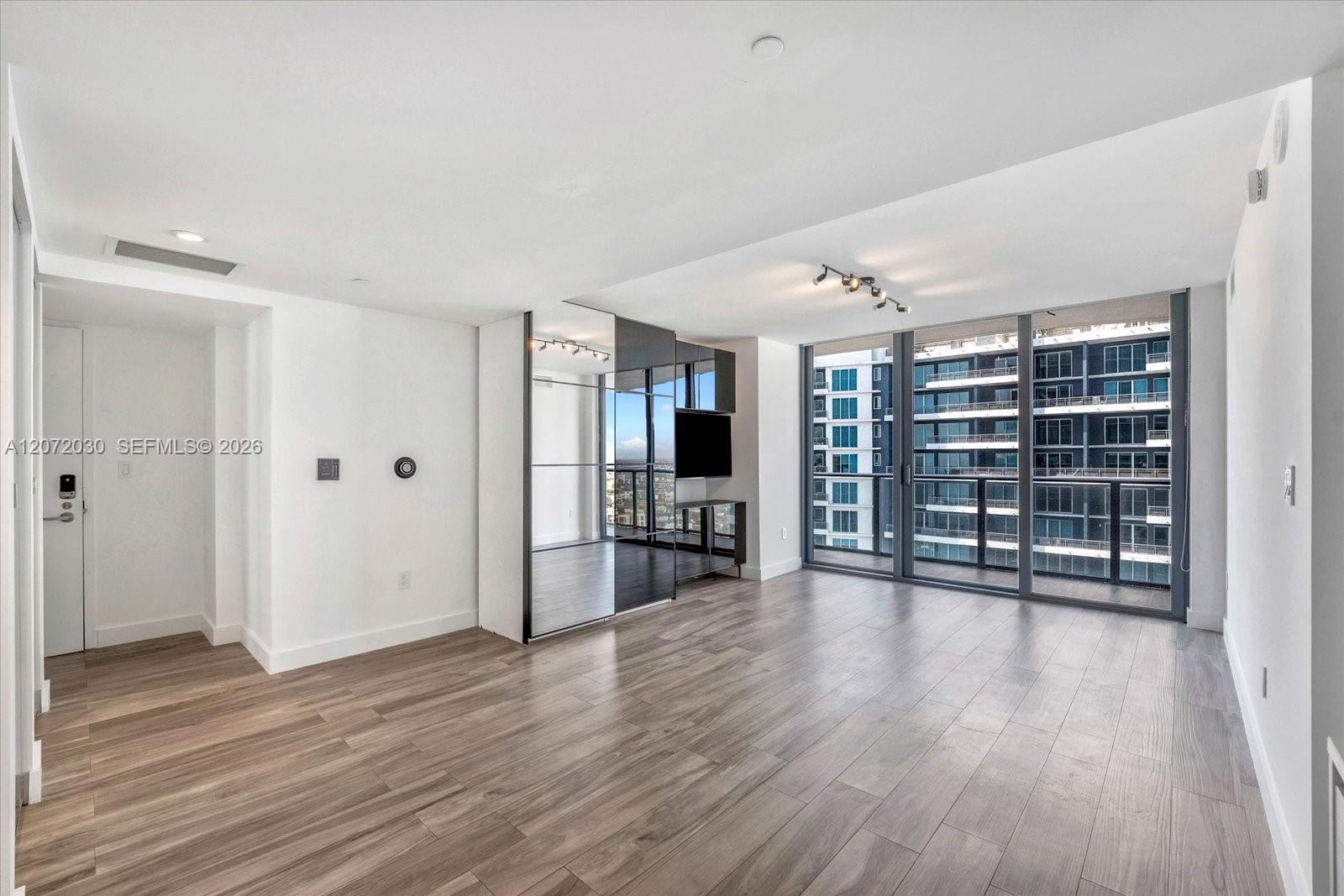 1300 S Miami Ave Unit: 4807