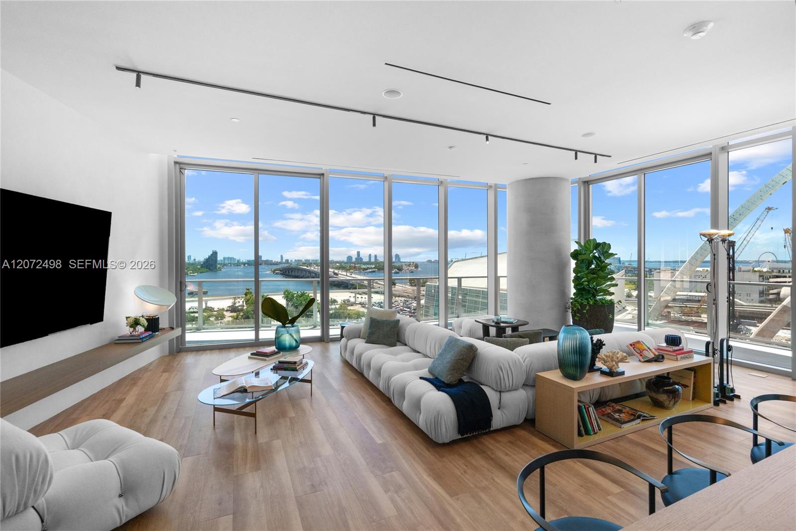 1400 Biscayne Blvd # 4206