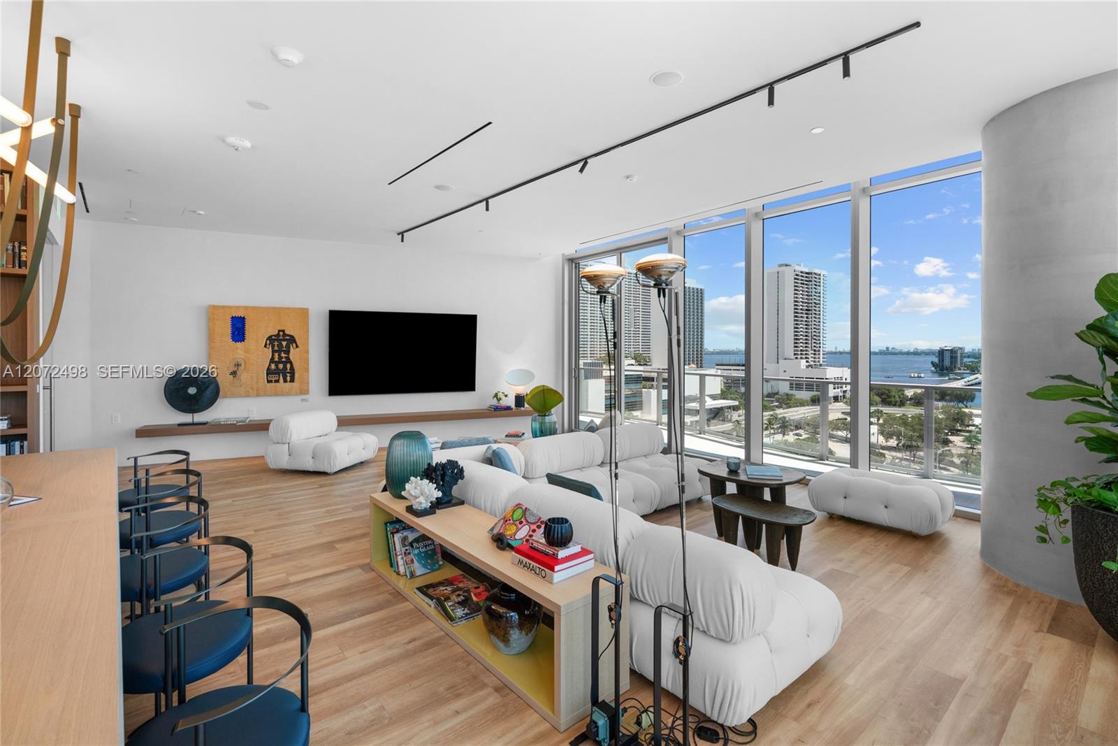 1400 Biscayne Blvd # 4206