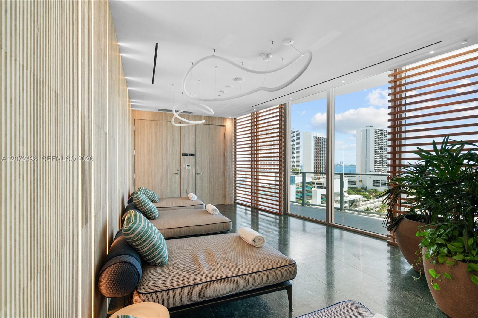 1400 Biscayne Blvd # 4206
