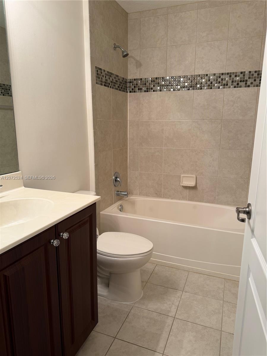 5292 Palm Colony Dr