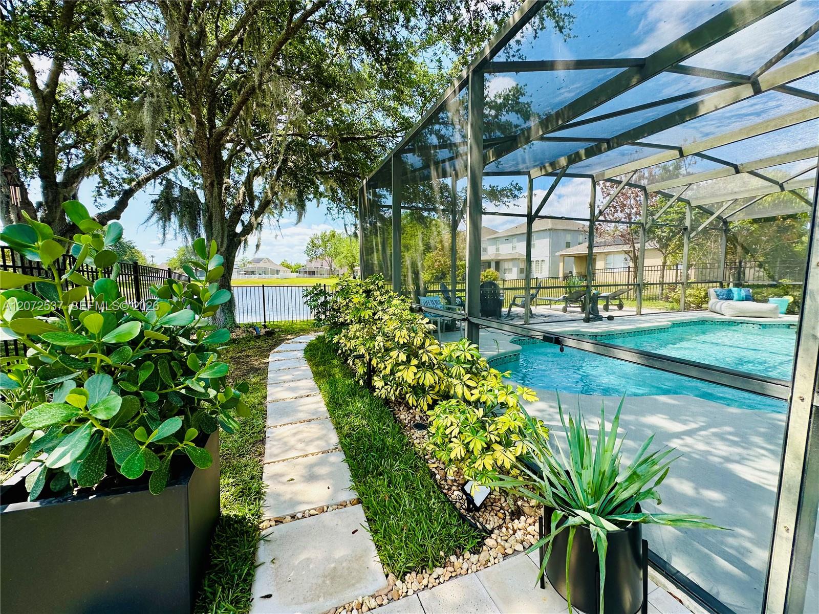 13430 Meadow Bay Loop