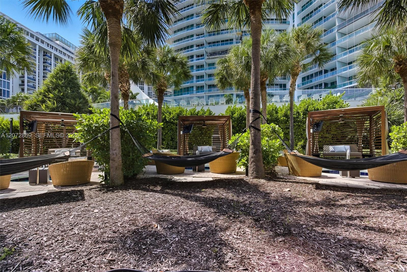 10295 Collins Ave # 2207
