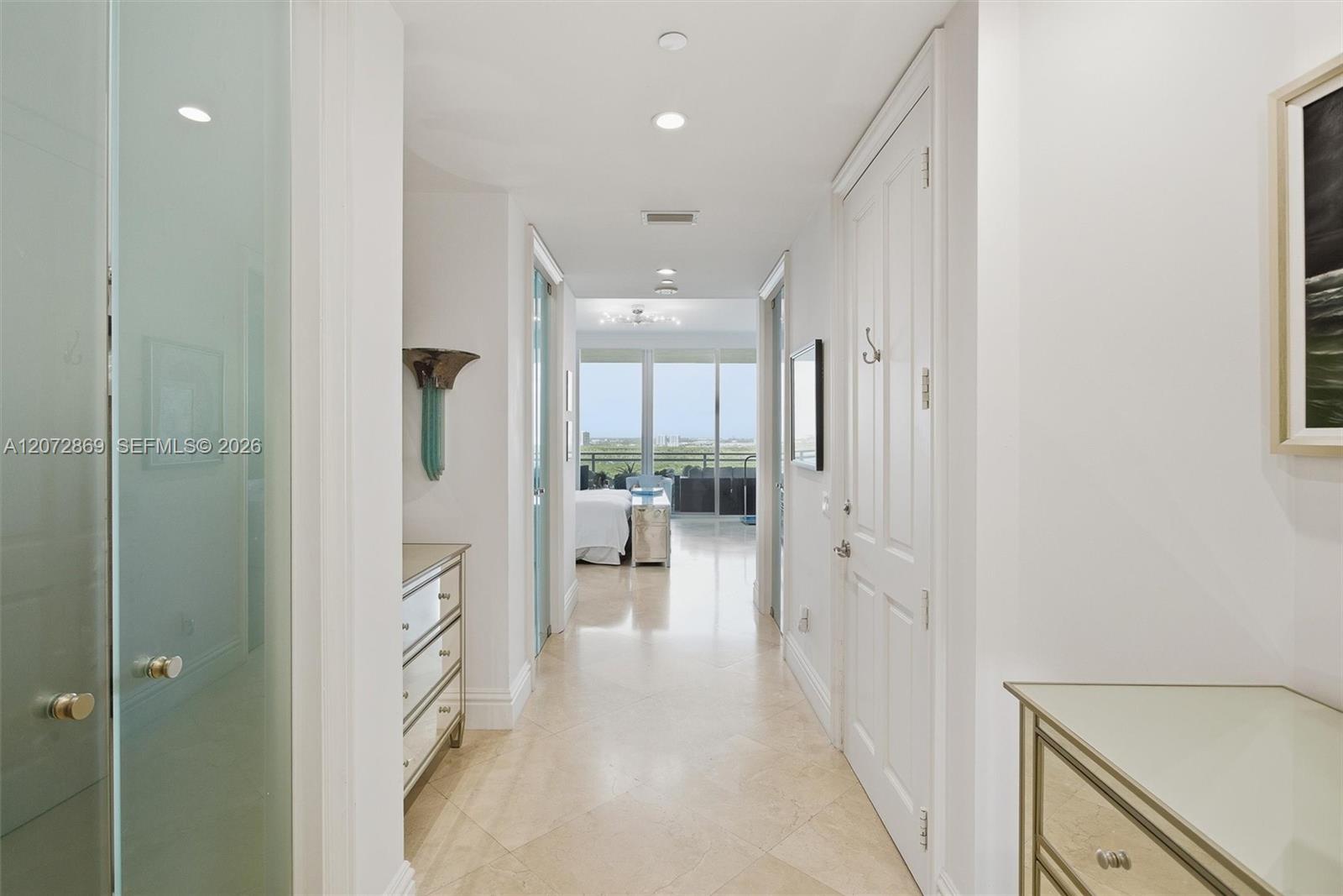 10295 Collins Ave # 2207