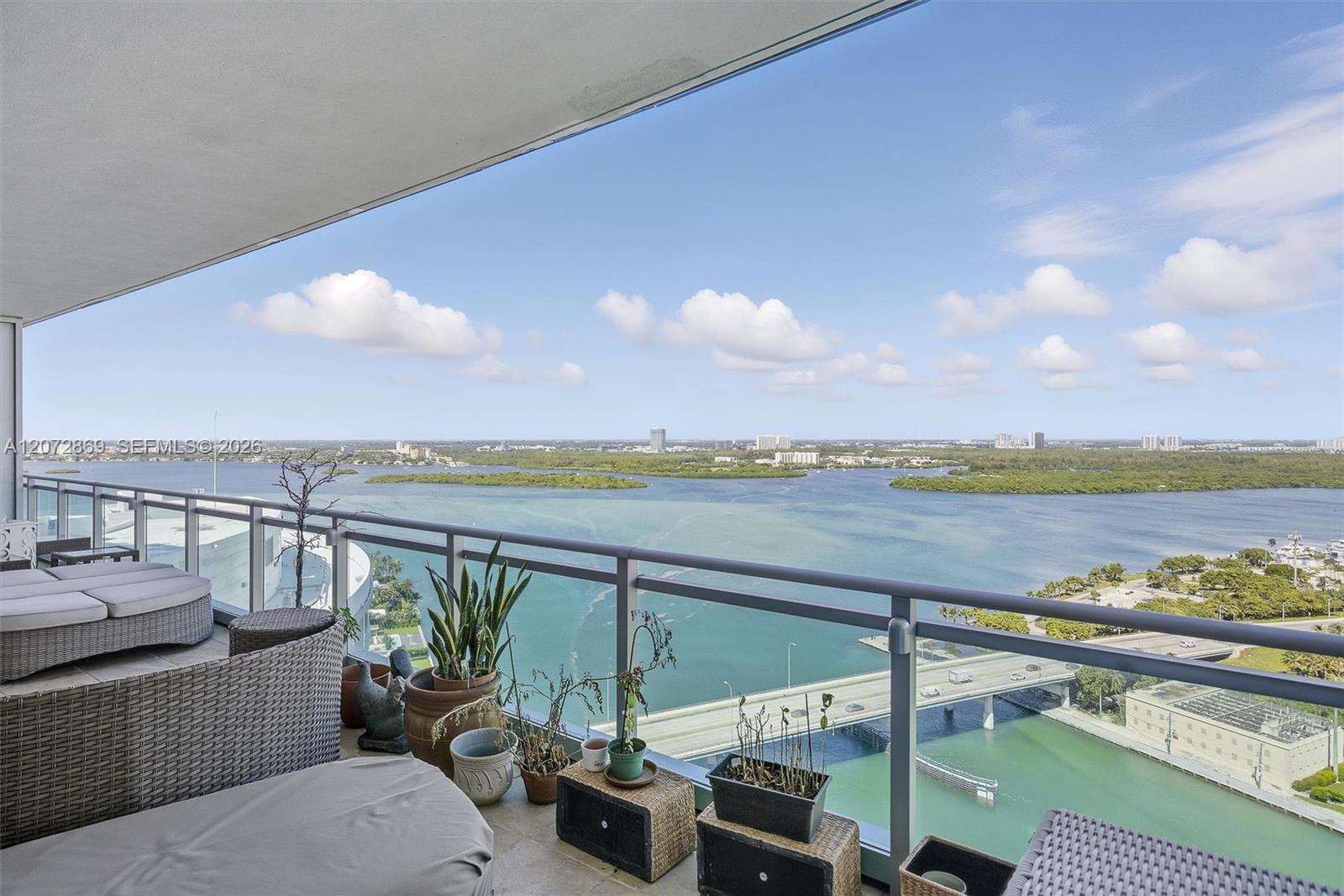 10295 Collins Ave # 2207