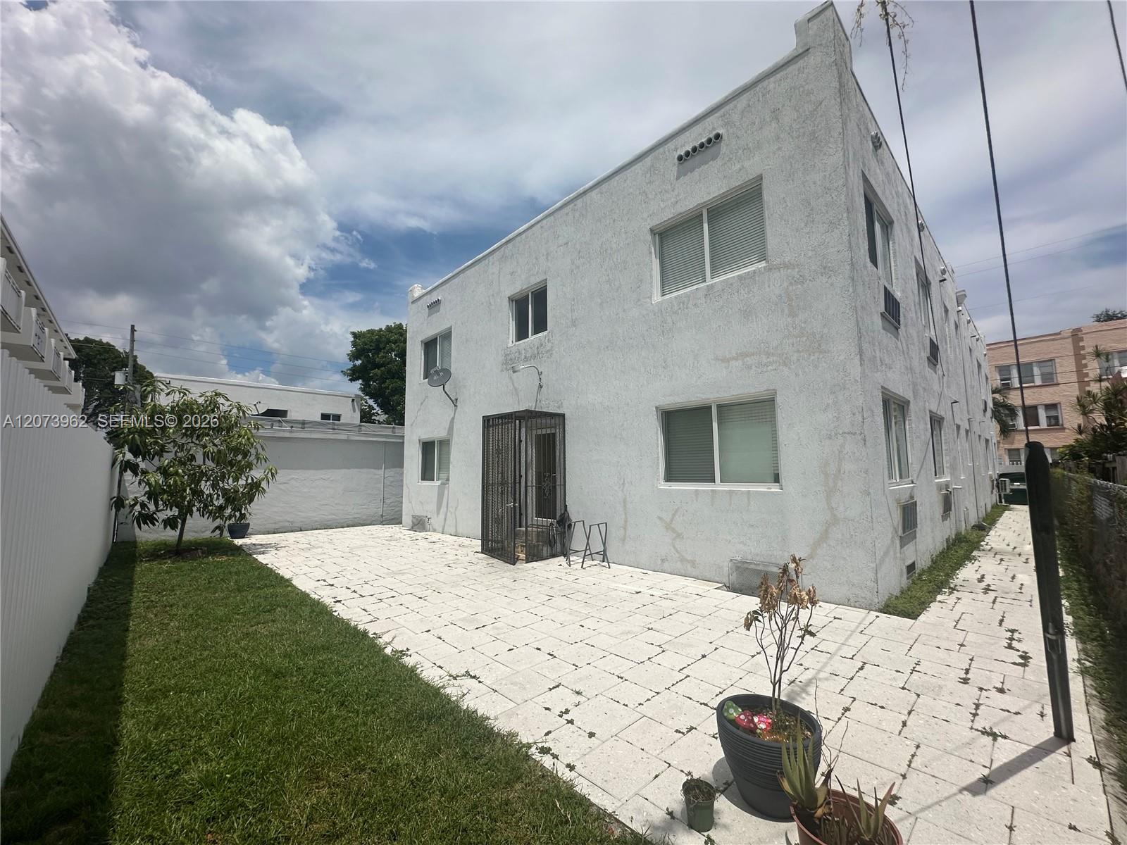 412 SW 10th Ave
