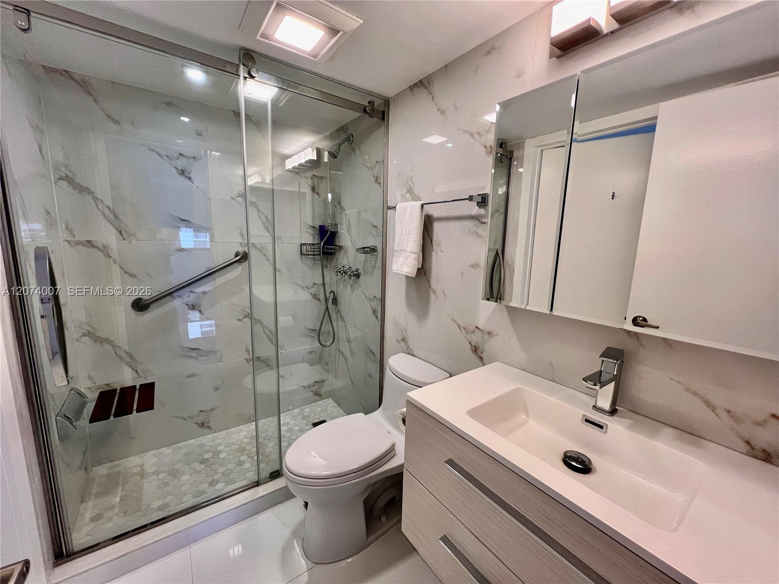 540 Brickell Key Dr # 919