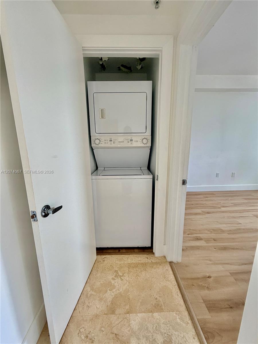 185 SE 14th Ter # 2206