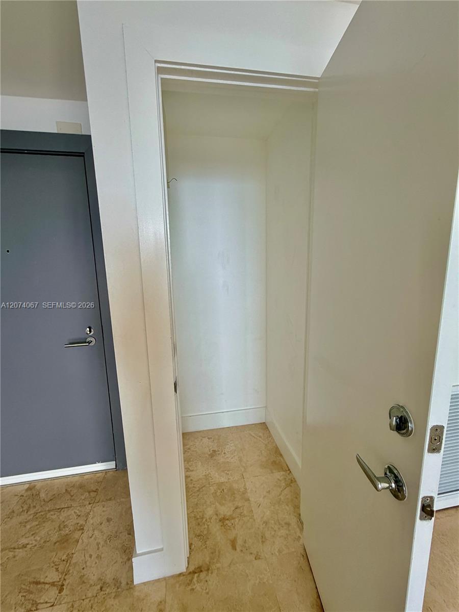 185 SE 14th Ter # 2206