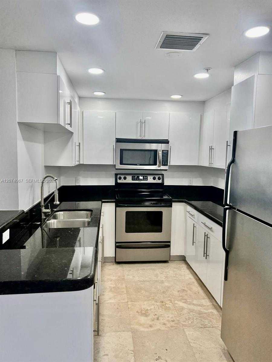185 SE 14th Ter # 2206
