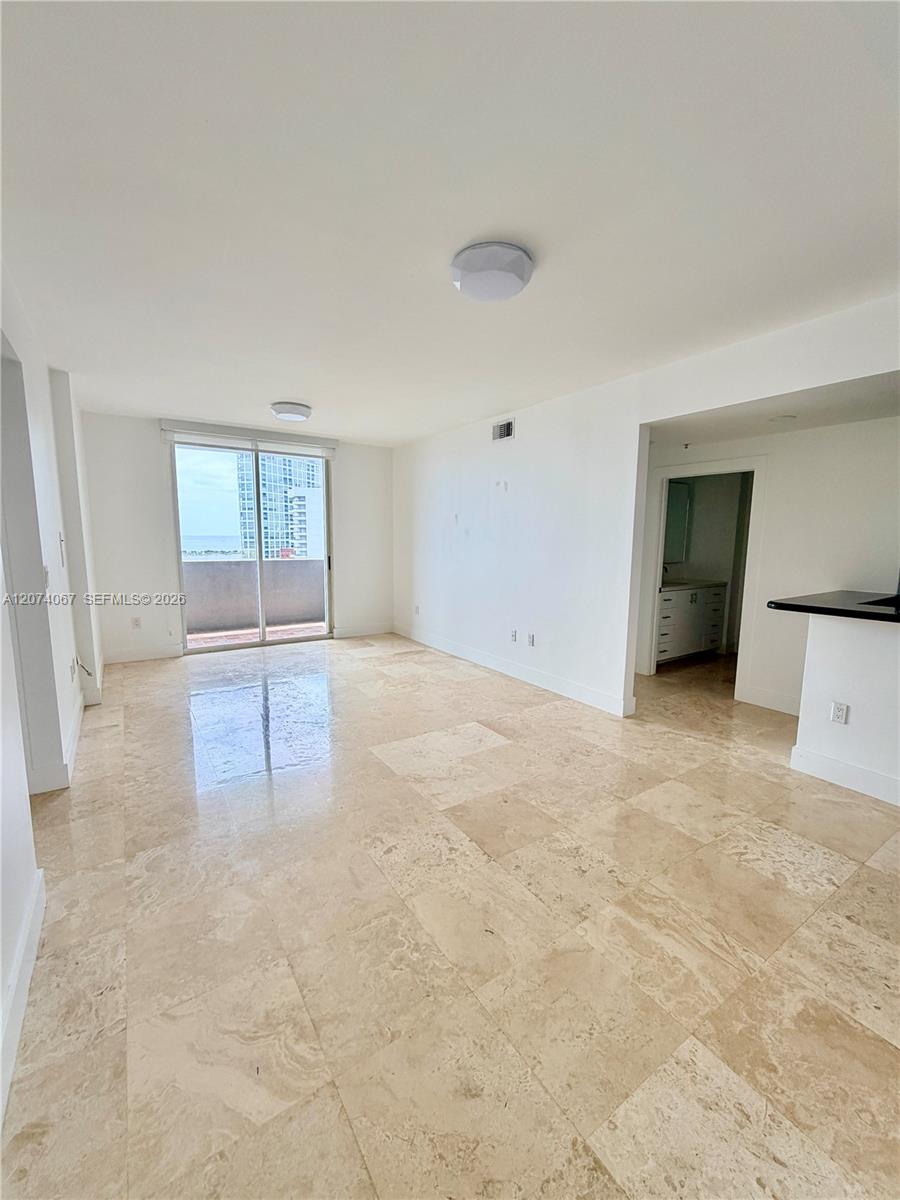 185 SE 14th Ter # 2206