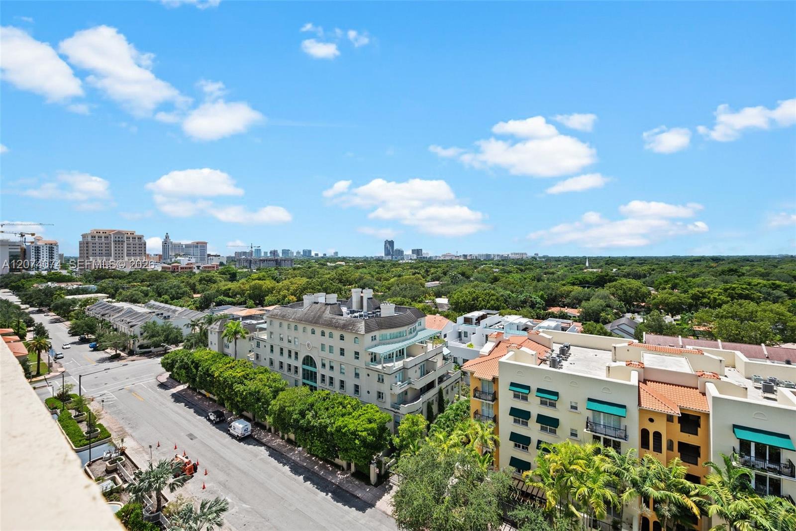 600 Biltmore Way # 1214