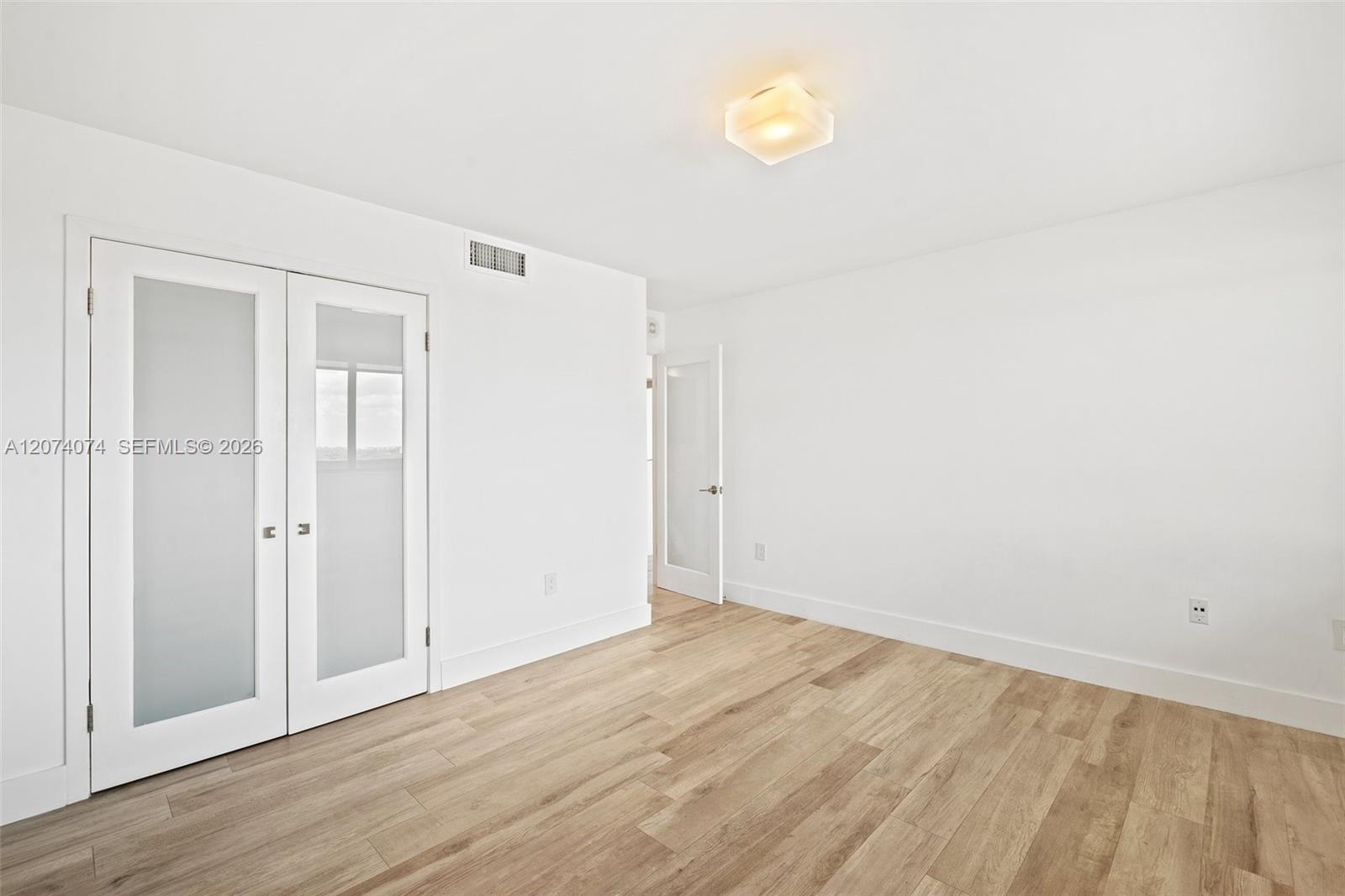 600 Biltmore Way # 1214