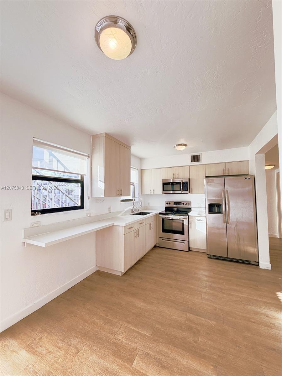 1440 NW 42nd St # 2