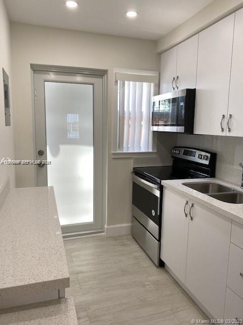 3530 SW 9th Ter # 4