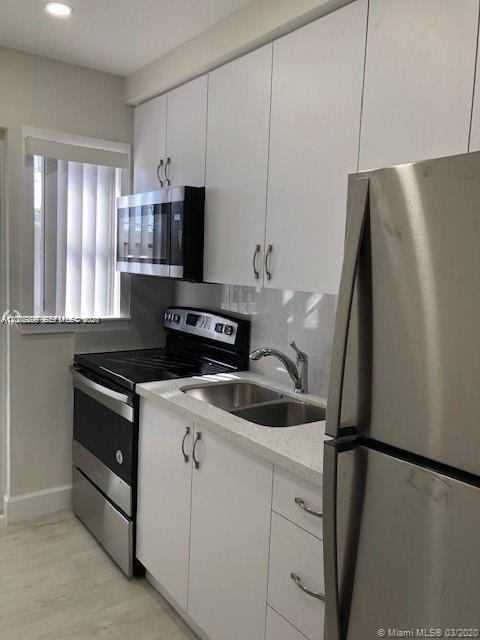 3530 SW 9th Ter # 4