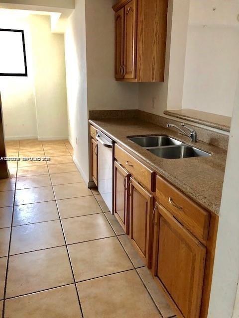 4242 NW 2nd St # 901