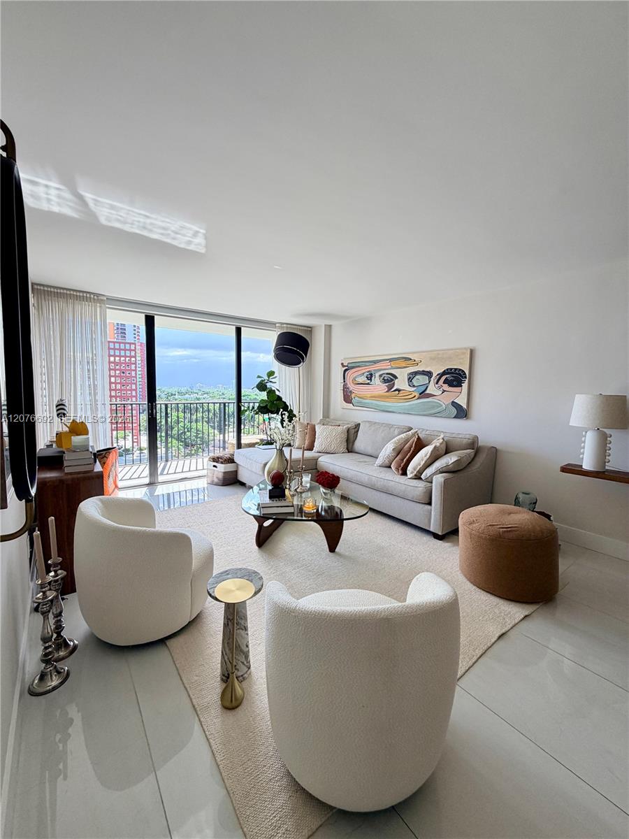 1450 Brickell Bay Dr # 1410