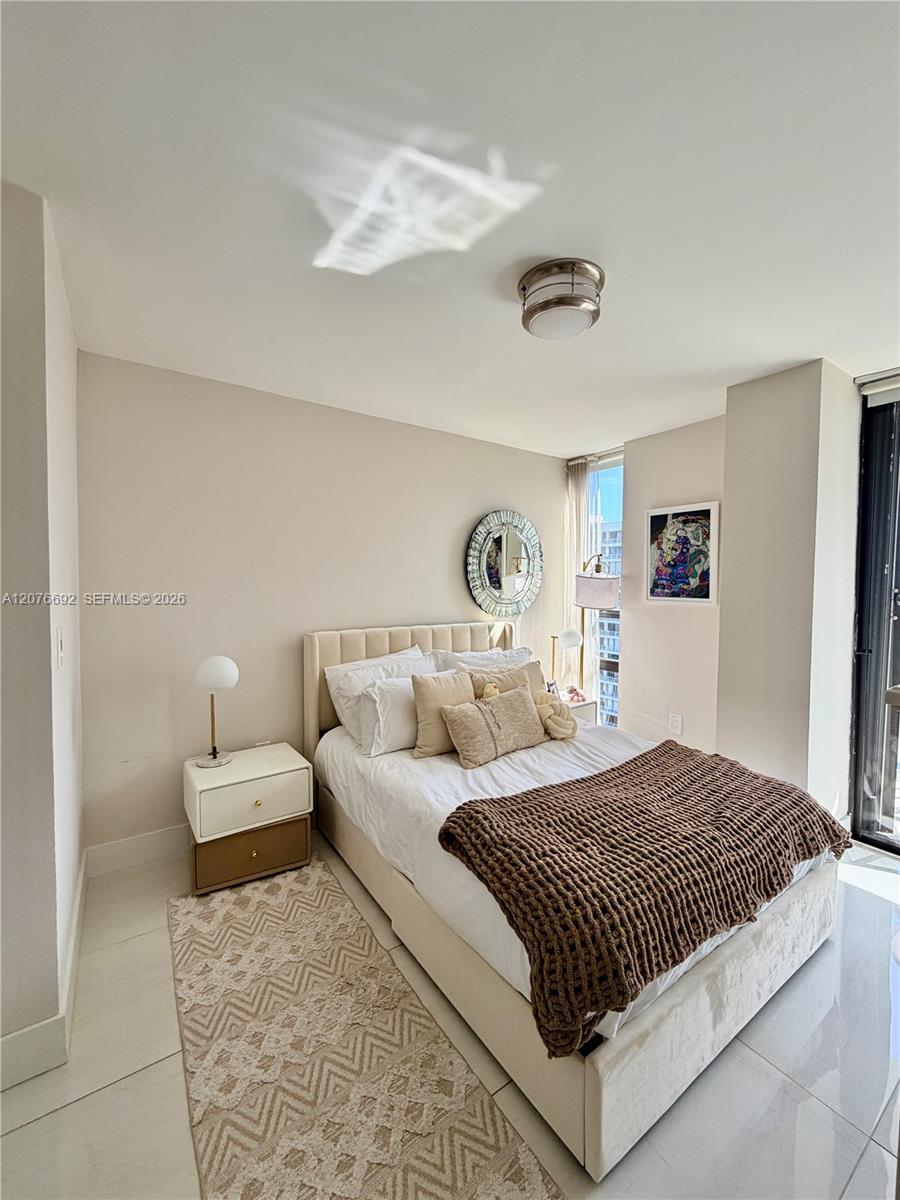 1450 Brickell Bay Dr # 1410