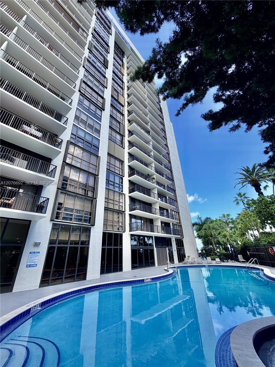 1450 Brickell Bay Dr # 1410