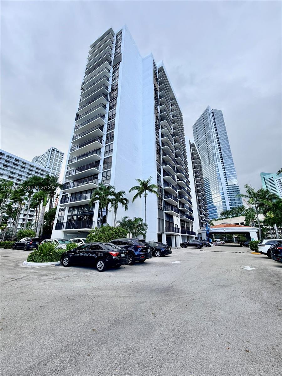 1450 Brickell Bay Dr # 1410