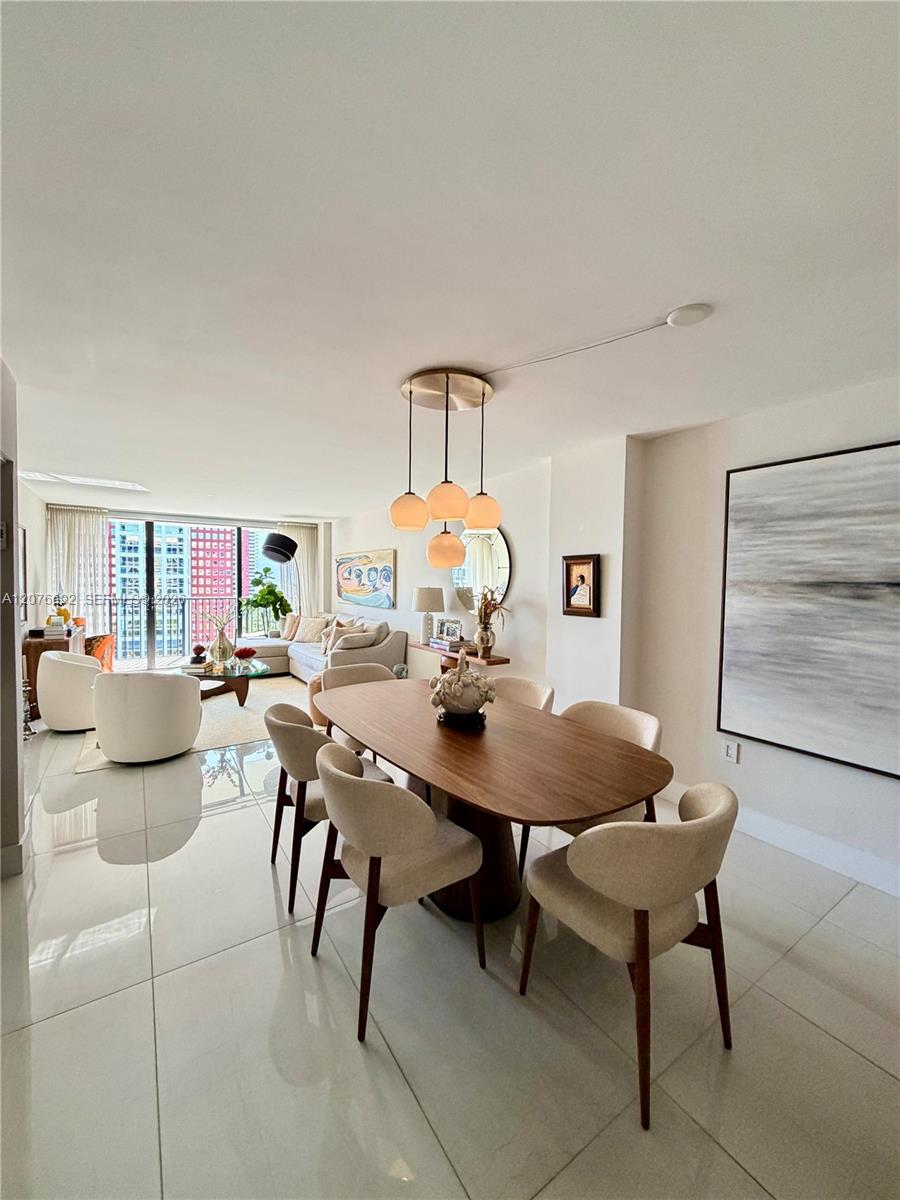 1450 Brickell Bay Dr # 1410