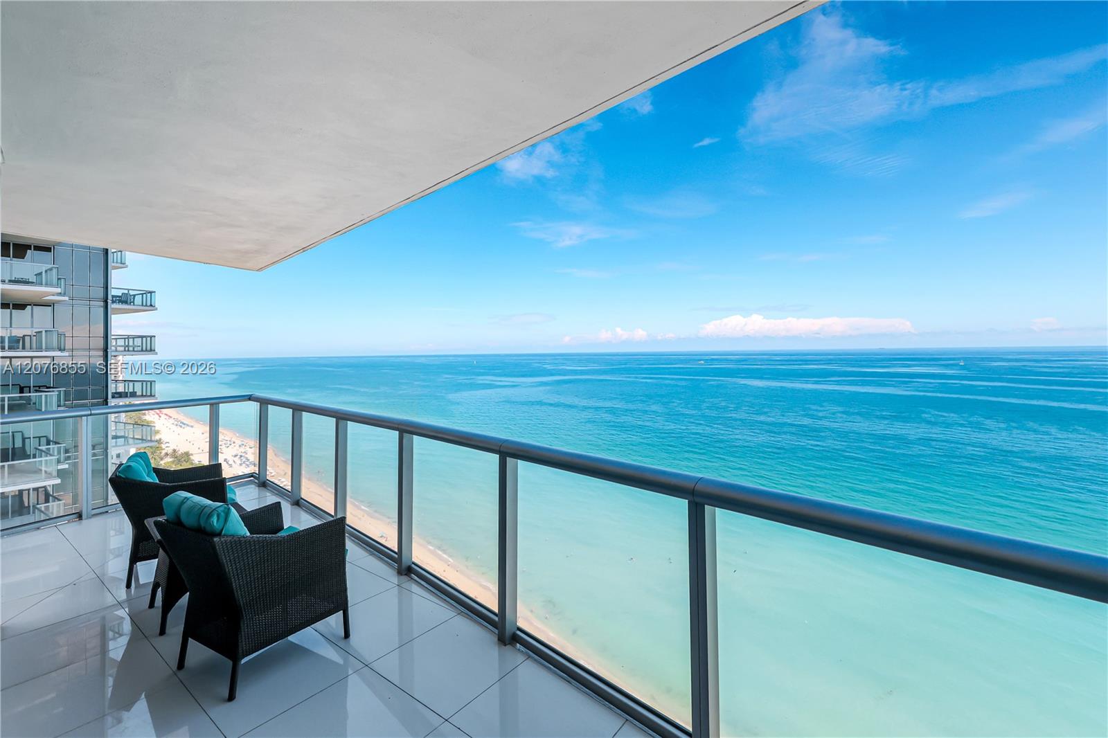 17001 Collins Ave # 2508