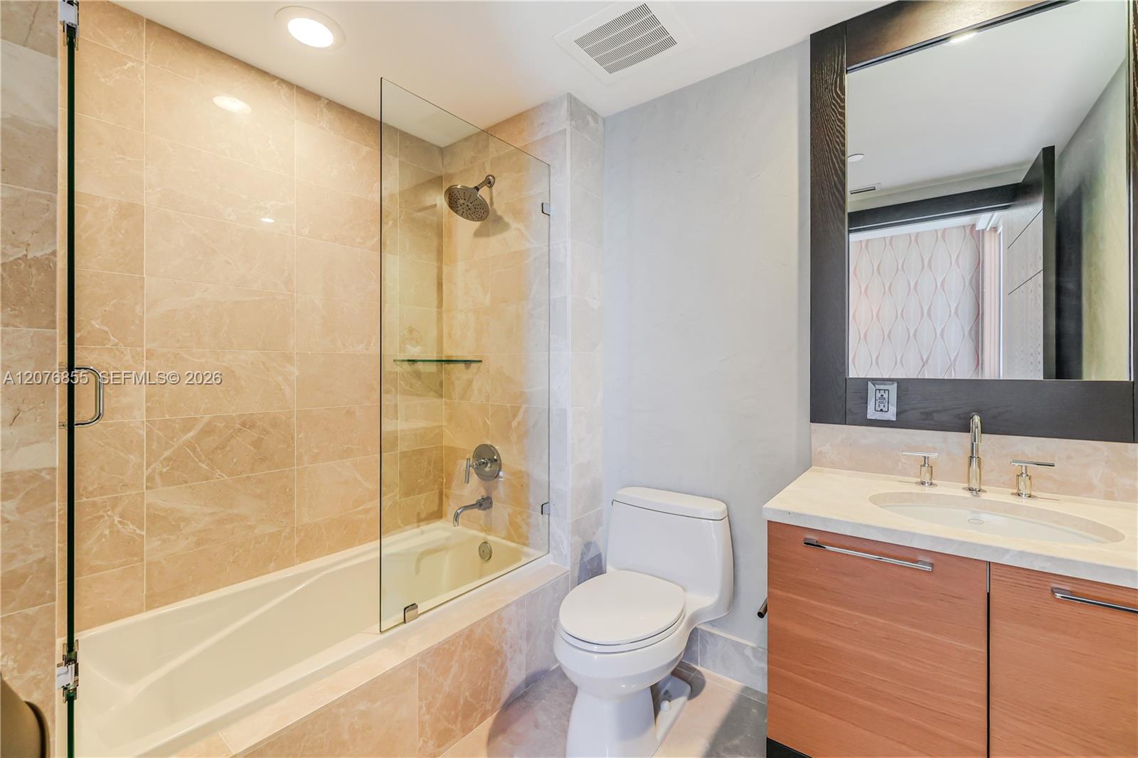 17001 Collins Ave # 2508