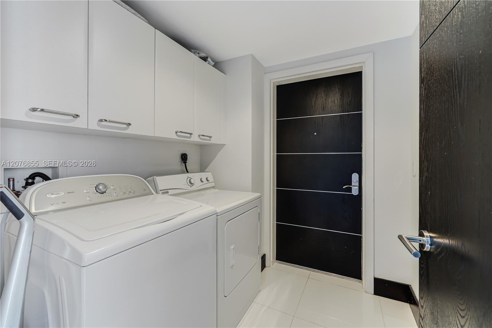 17001 Collins Ave # 2508