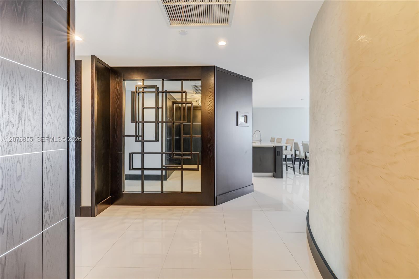 17001 Collins Ave # 2508