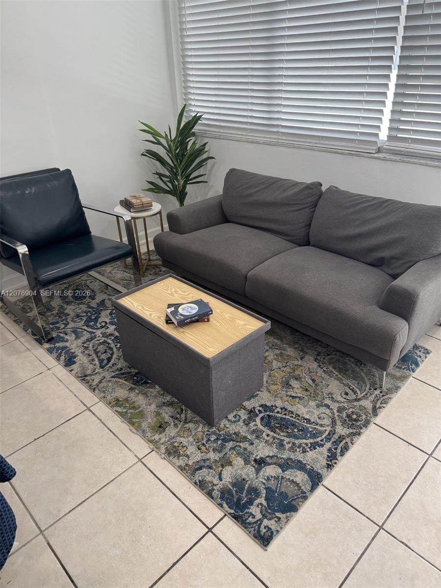 1011 Euclid Ave # 5