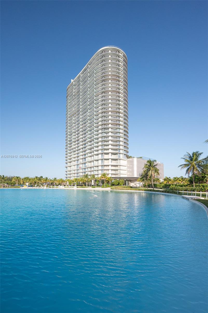 2411 Laguna Circle # 2402