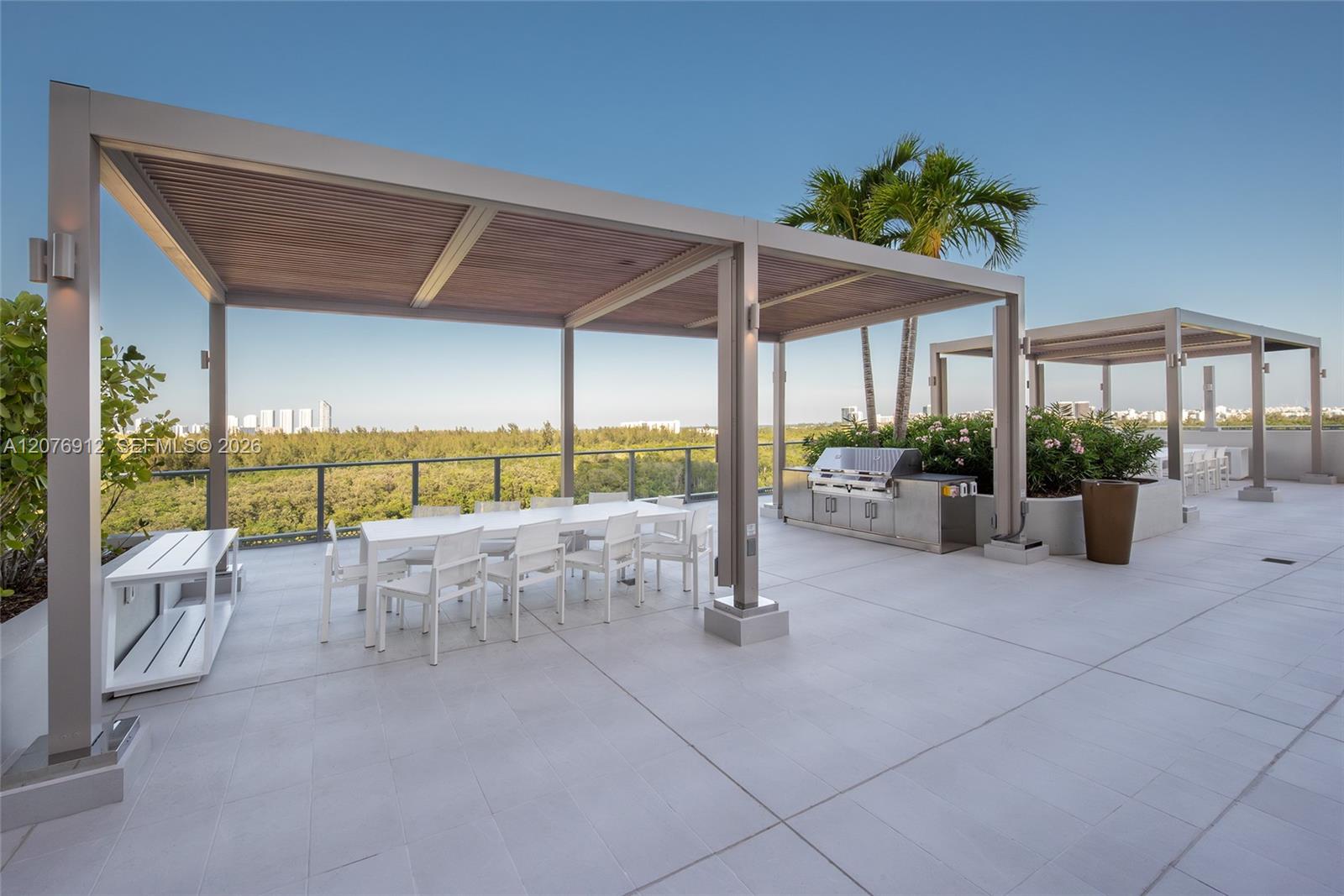 2411 Laguna Circle # 2402