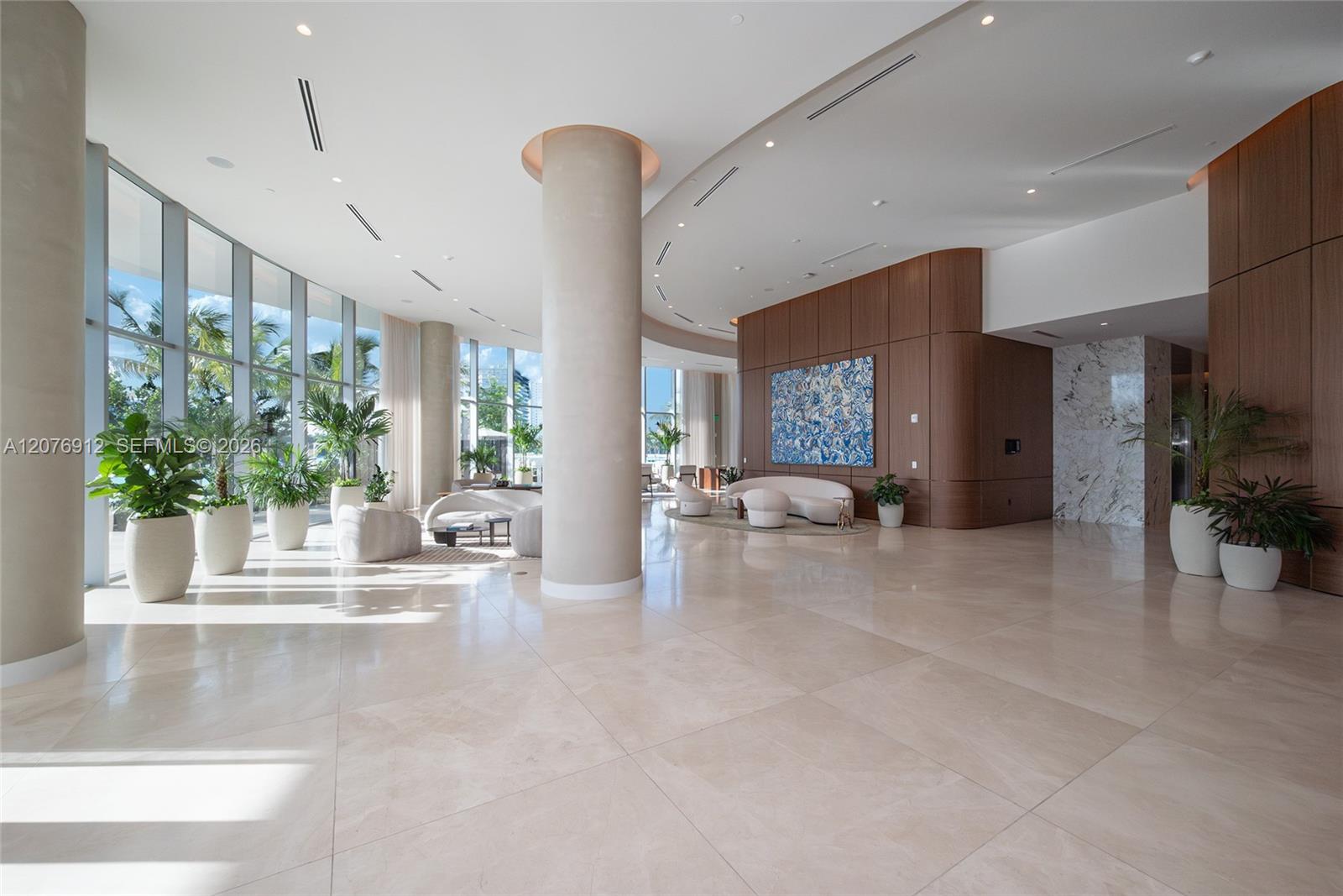 2411 Laguna Circle # 2402