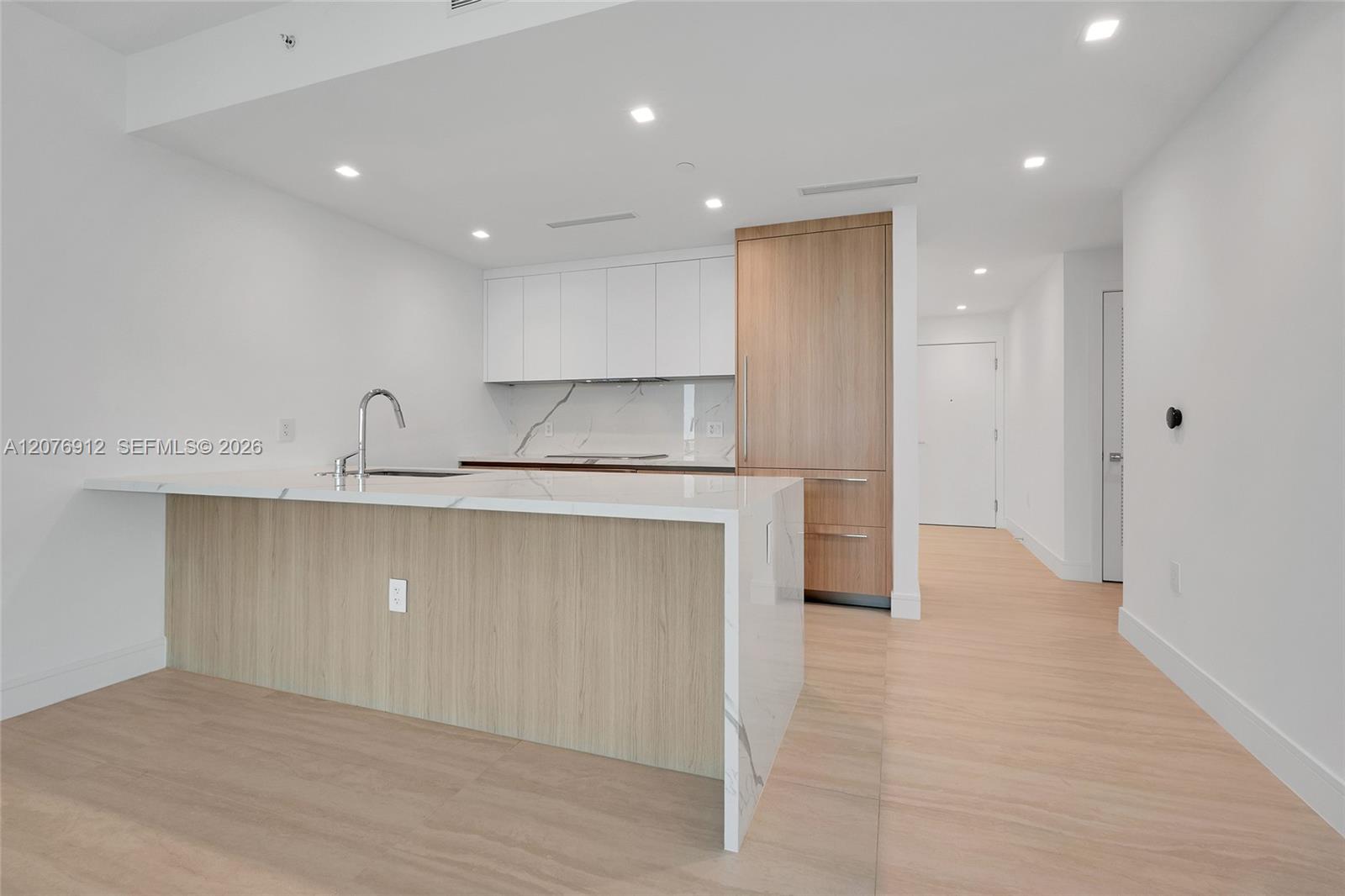 2411 Laguna Circle # 2402
