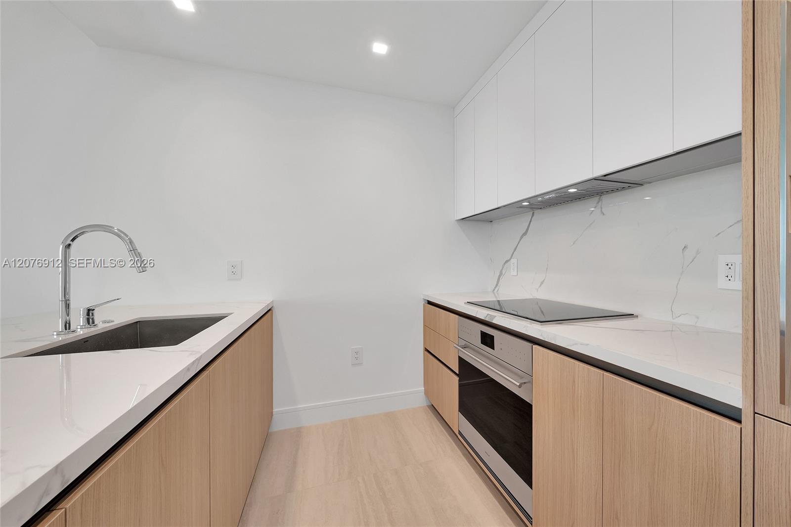2411 Laguna Circle # 2402