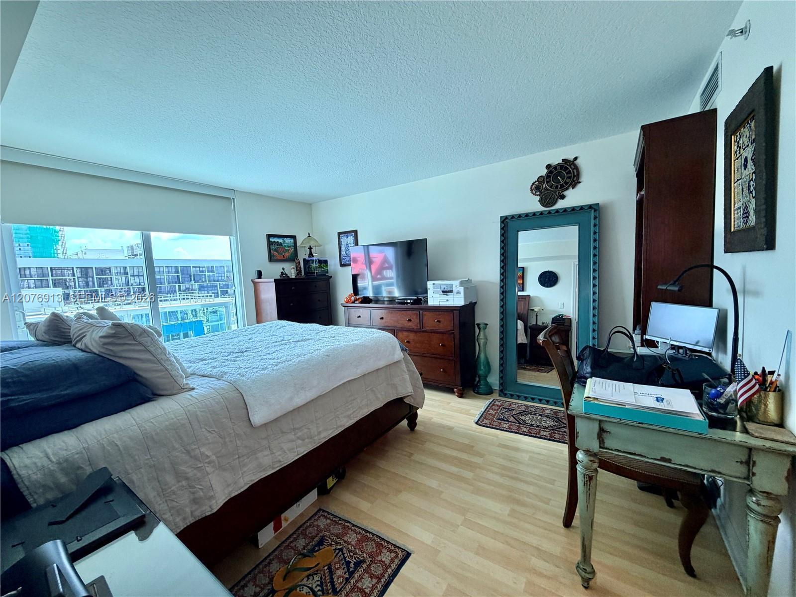 2101 Brickell Ave # 1805